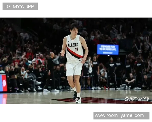 徐静雨点评杨瀚森投篮状态称其三分球心态不稳落低位也不敢出手